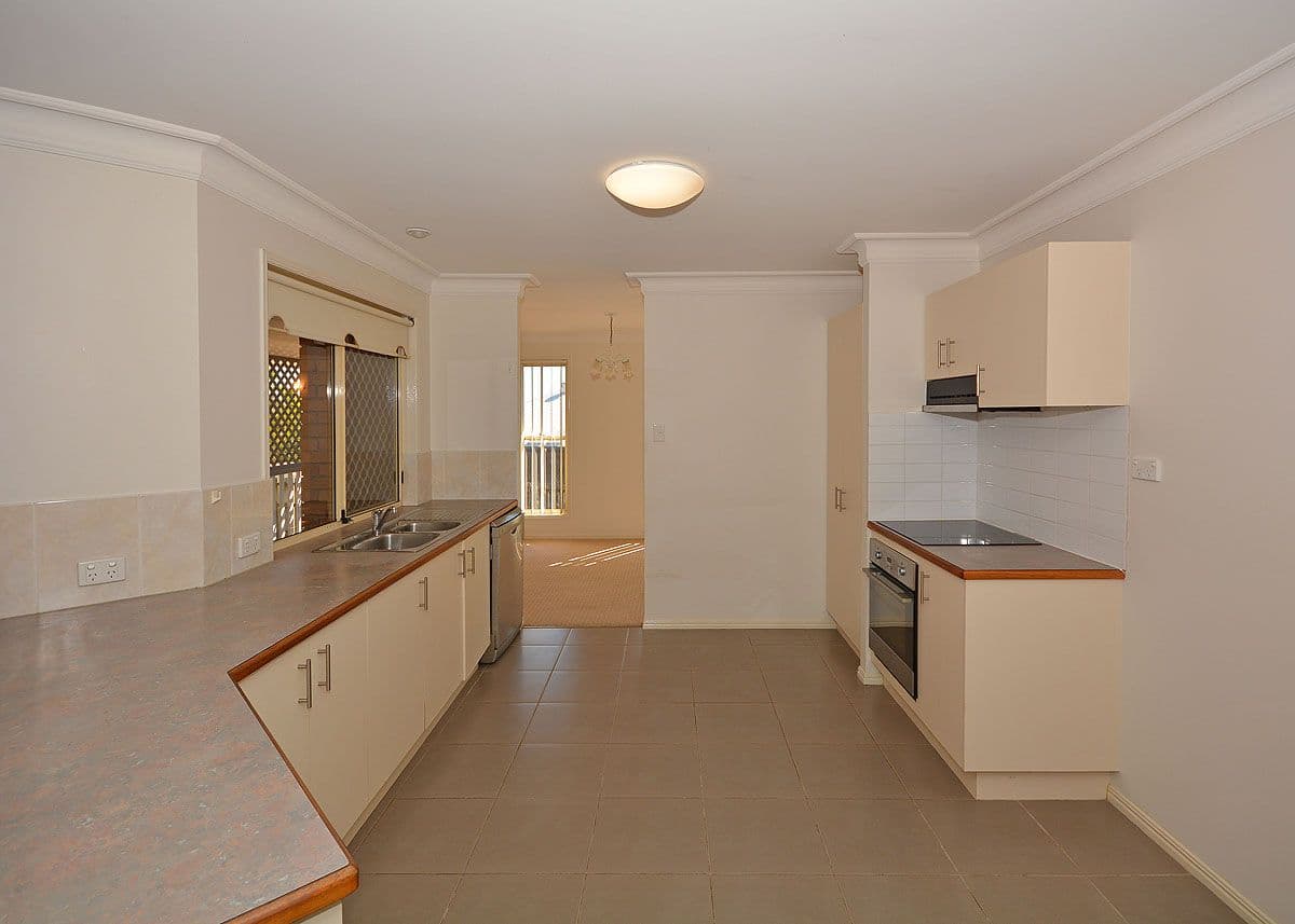 16 Queensbury Grove, Urraween QLD 4655, Urraween - Thumbnail 3