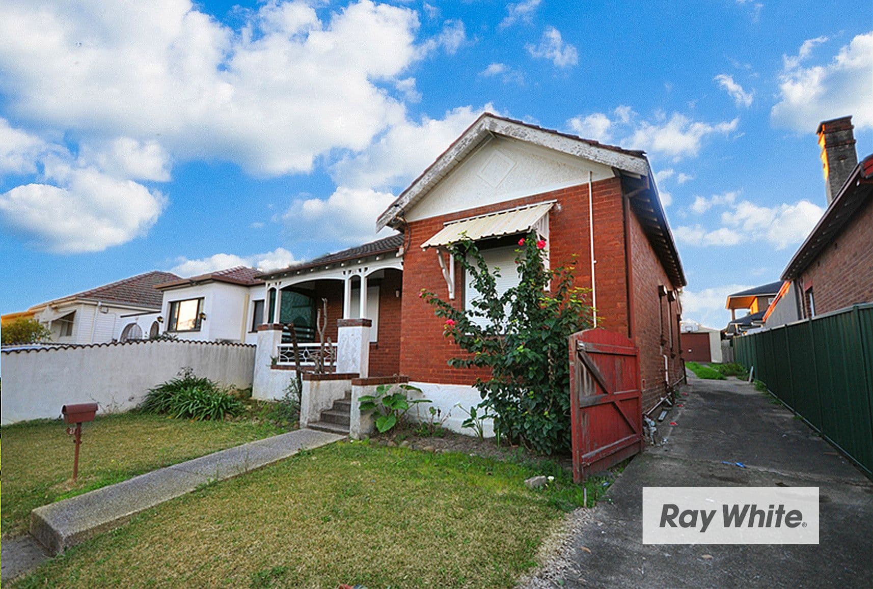 27 Kent Street, Regents Park - Image 1