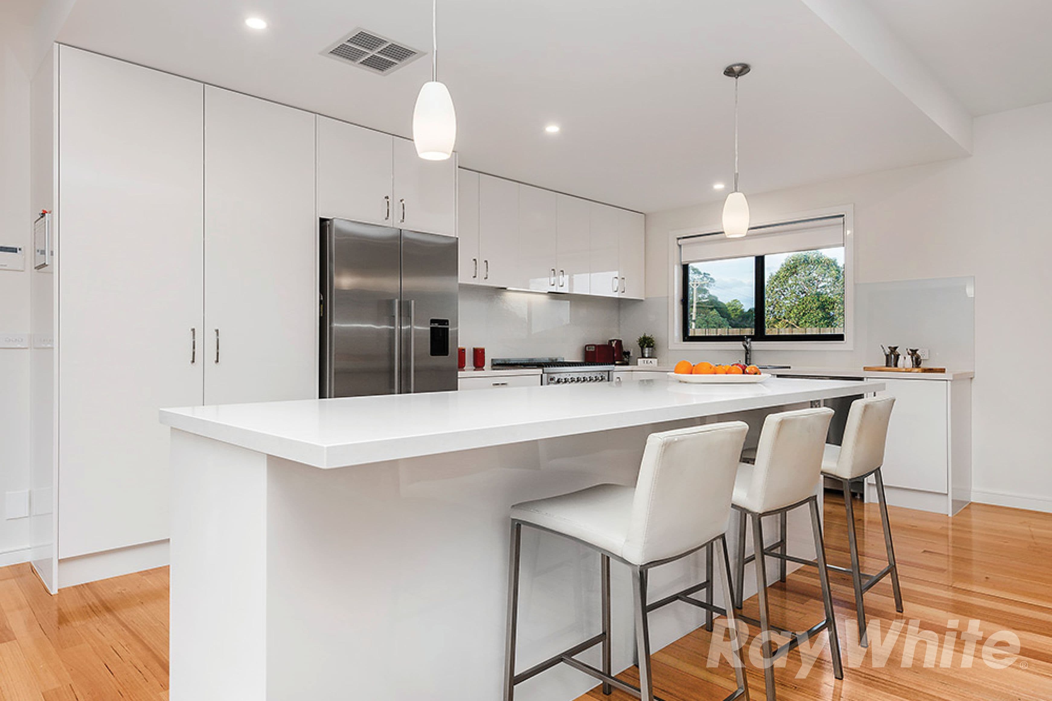 10 Martin Place, Glen Waverley VIC 3150, Glen Waverley - Thumbnail 2