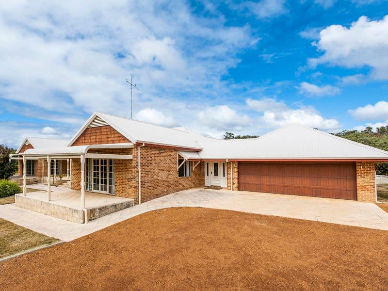 56 Murray Grey Circle, Lower Chittering WA 6084, Lower Chittering - Thumbnail 2