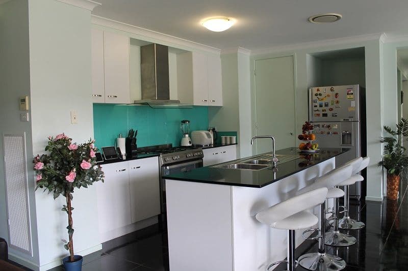 1/2 Pilar Court, MOLENDINAR QLD 4214, Molendinar - Thumbnail 2