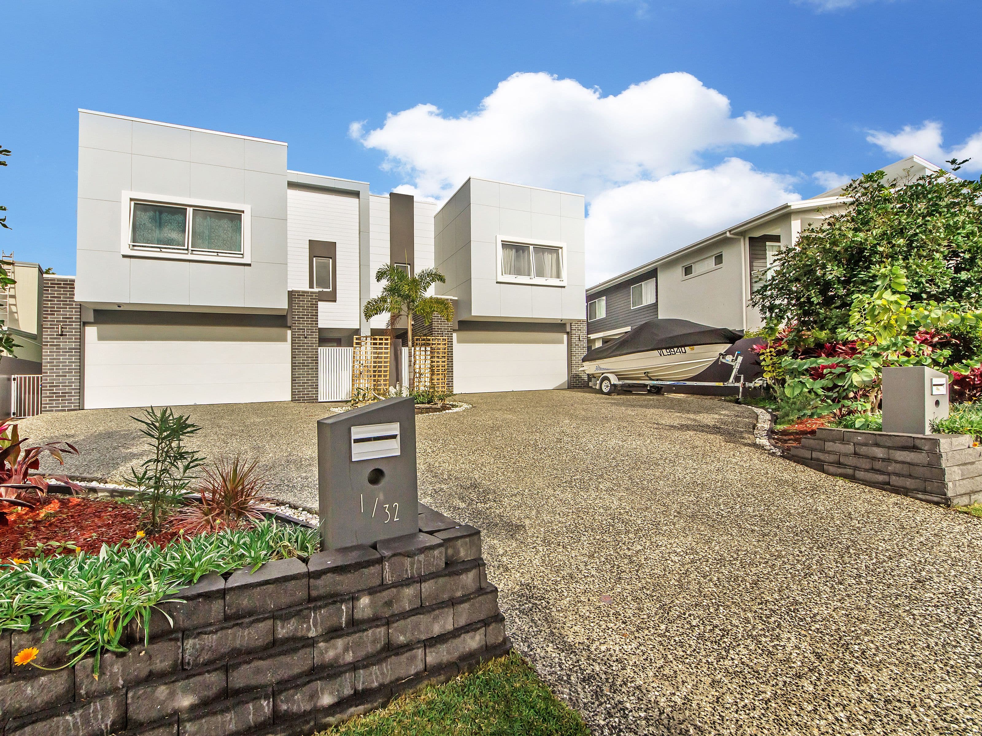  32 Compass Drive, Biggera Waters QLD 4216, Biggera Waters - Thumbnail 2