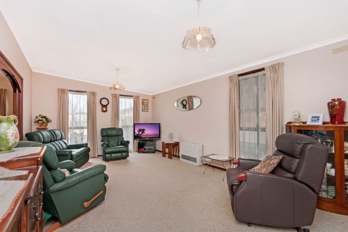 45-47 Strachan Street, Hamilton VIC 3300, Hamilton - Thumbnail 4
