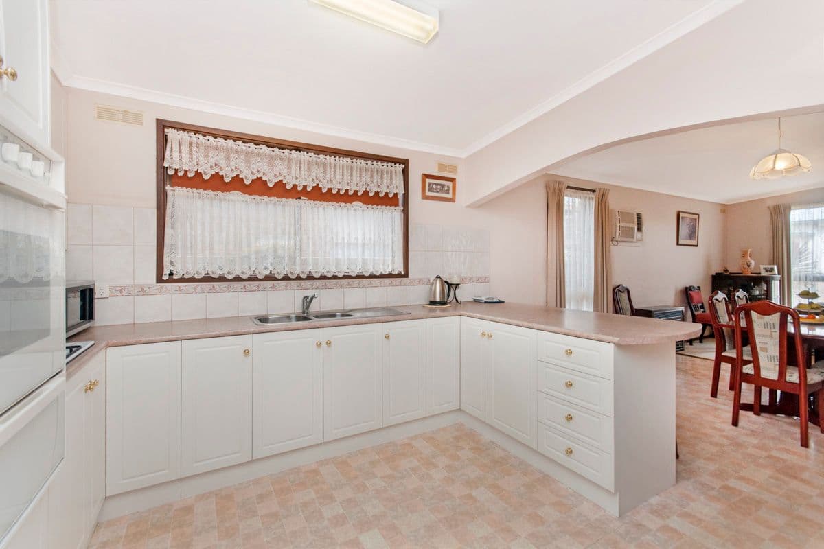 45-47 Strachan Street, Hamilton VIC 3300, Hamilton - Thumbnail 2