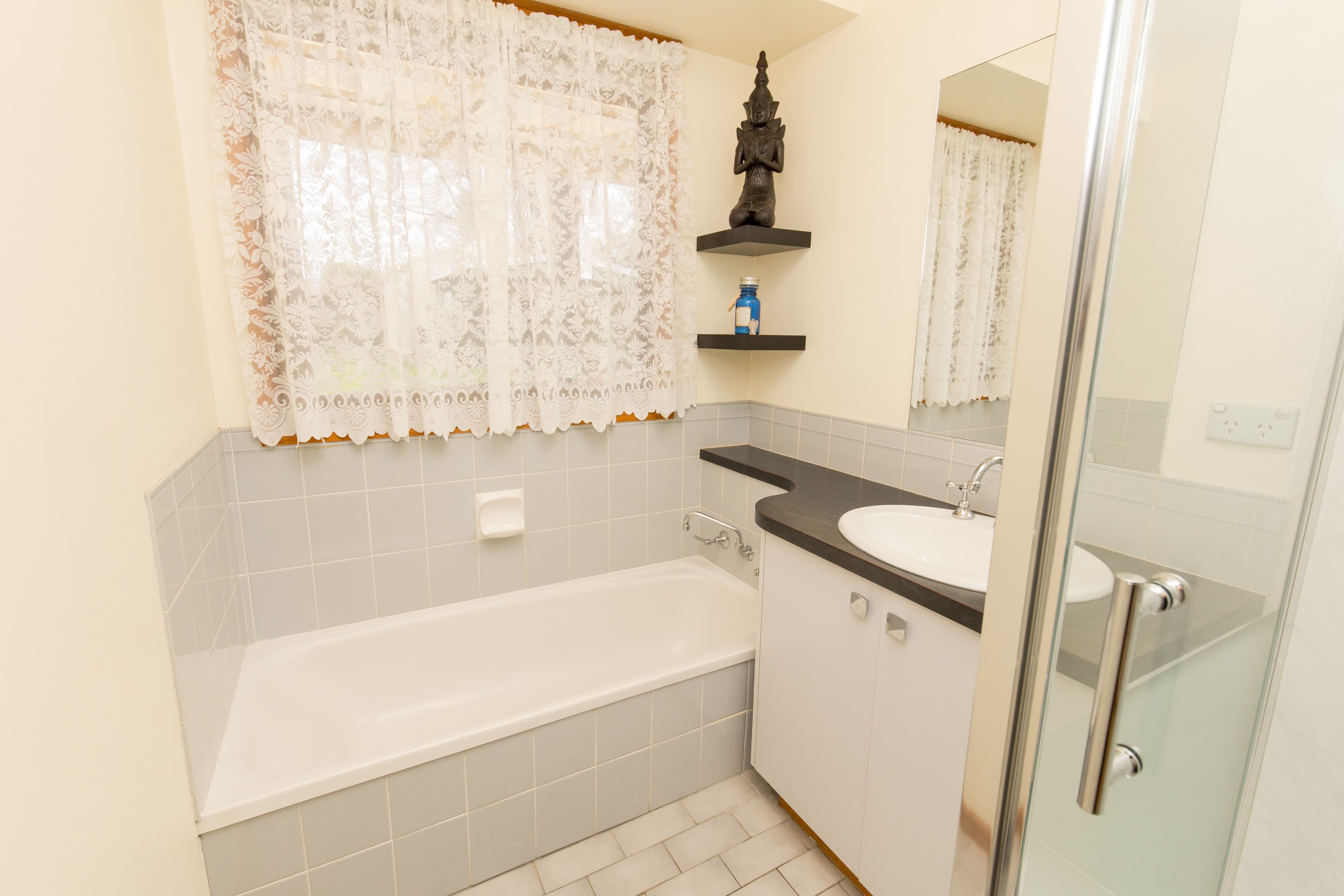9 Tulane Drive, Mildura VIC 3500, Mildura - Thumbnail 8