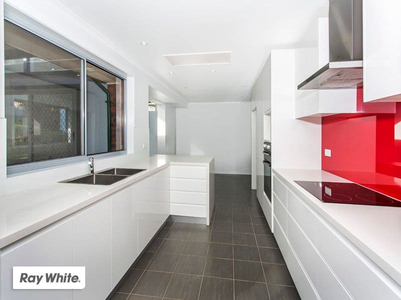 39 Barton Drive, Kiama Downs - Thumbnail 2
