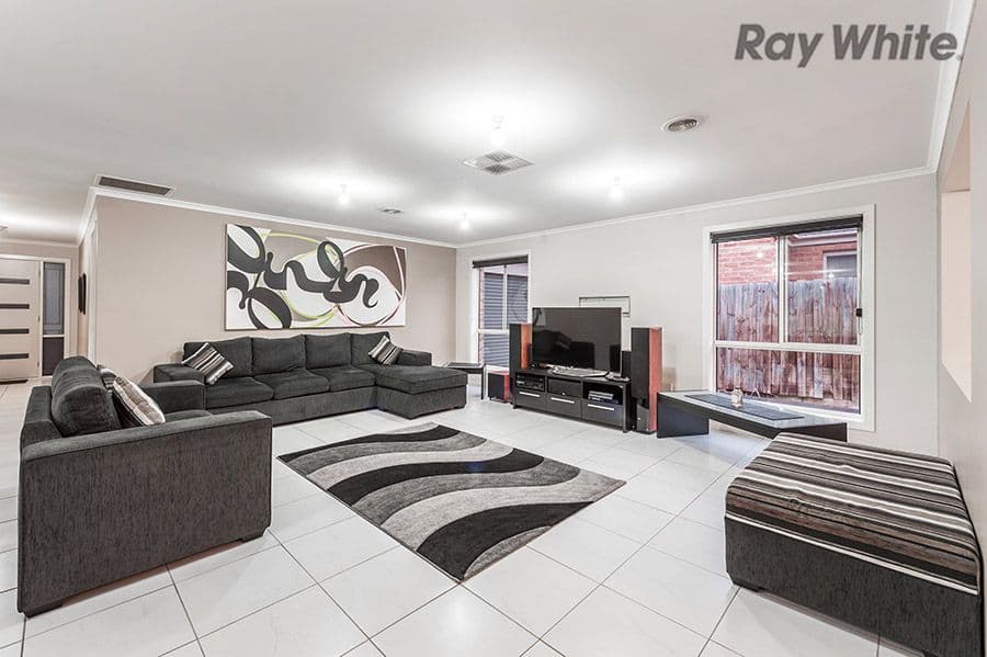 27 Glencoe Street, Kurunjang VIC 3337, Kurunjang - Thumbnail 2