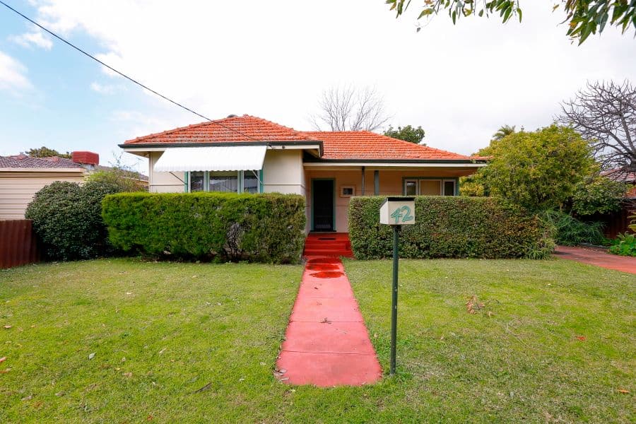 42 Ross Street, Cloverdale WA 6105, Cloverdale - Thumbnail 2