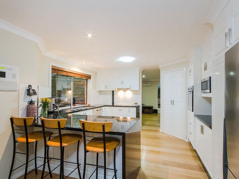 11 Lakeshore Drive, Helensvale QLD 4212, Helensvale - Thumbnail 3