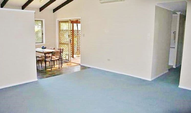 11 Howlett Street, Urangan QLD 4655, Urangan - Thumbnail 2
