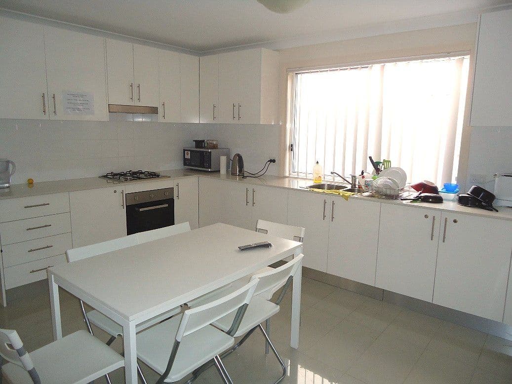 Room 9 at 127 Barker Street, Kingsford NSW 2032, Kingsford - Thumbnail 2
