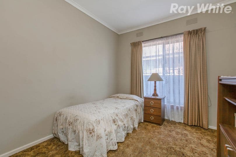30 Banff Street, Reservoir VIC 3073, Reservoir - Thumbnail 7