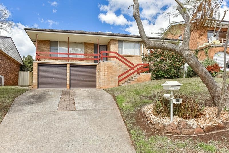 72 Raymond Avenue, Campbelltown - Image 1