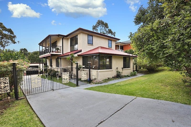 52 Roycroft Avenue, Mount Warrigal - Image 1