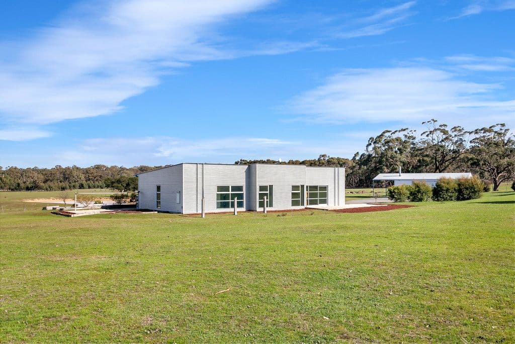 110 Finns Road, Scotsburn VIC 3352, Scotsburn - Thumbnail 2