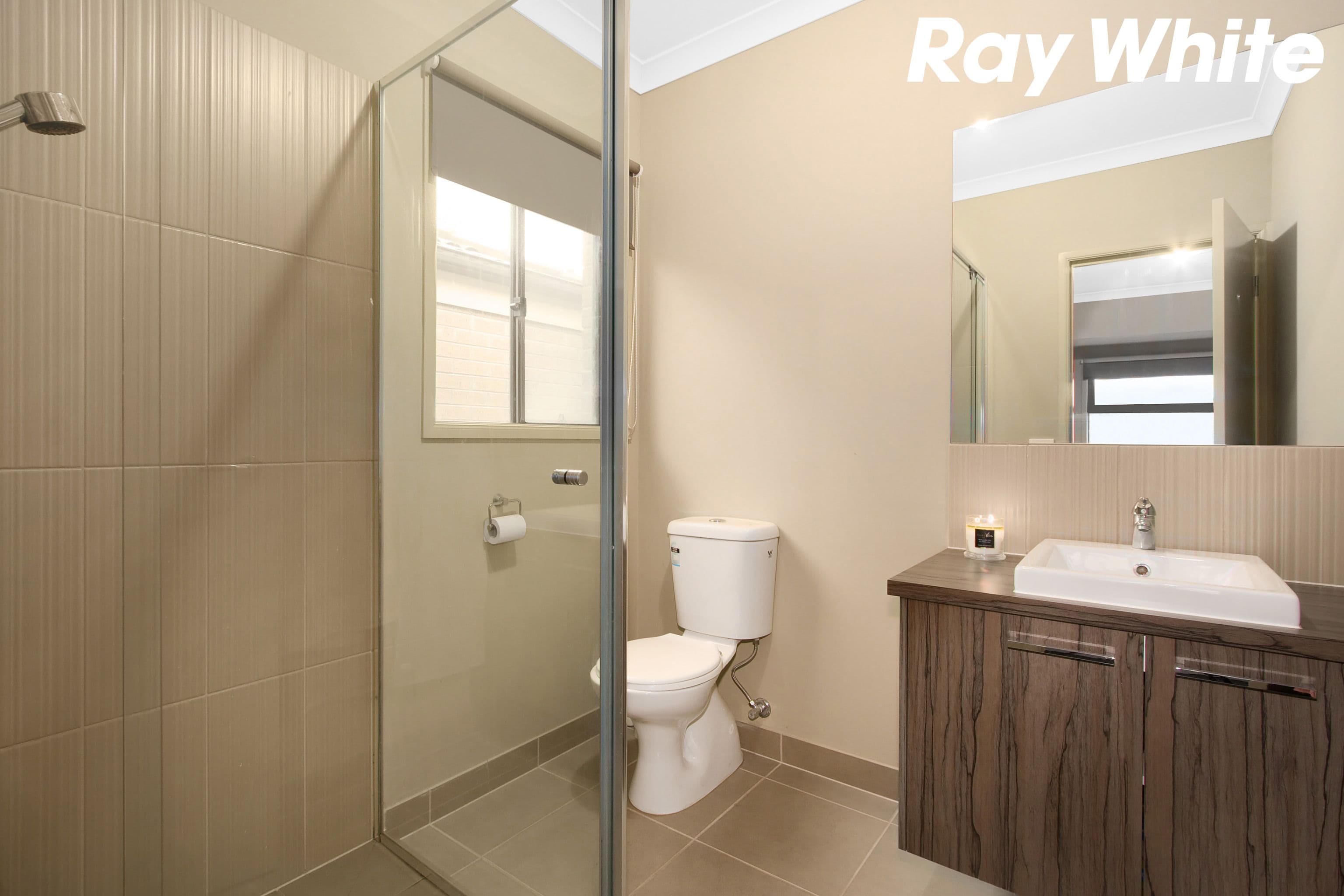 4 Embling Street, Pakenham VIC 3810, Pakenham - Thumbnail 3