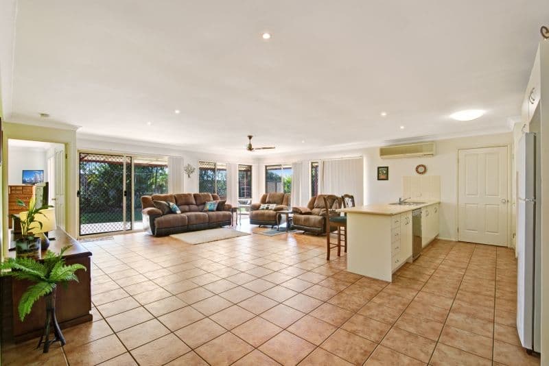 18 Silvester Street, North Lakes QLD 4509, North Lakes - Thumbnail 2