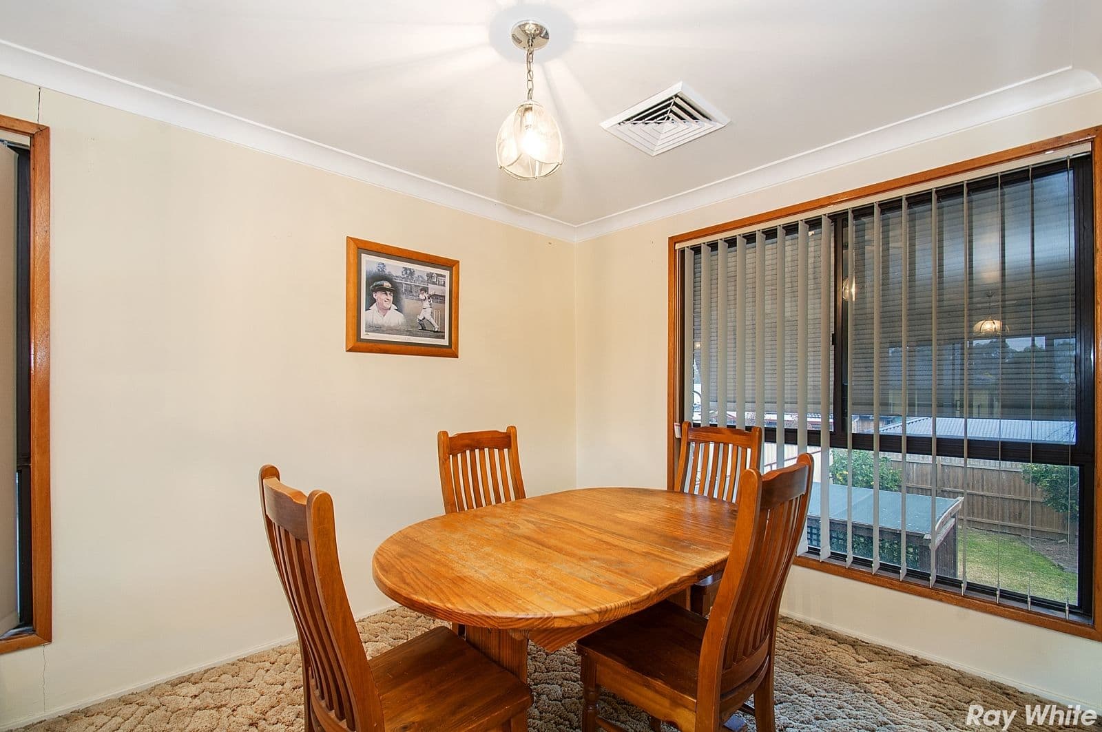 37 Andrew Thompson Drive
McGraths Hill 2756, New South Wales, McGraths Hill - Thumbnail 6