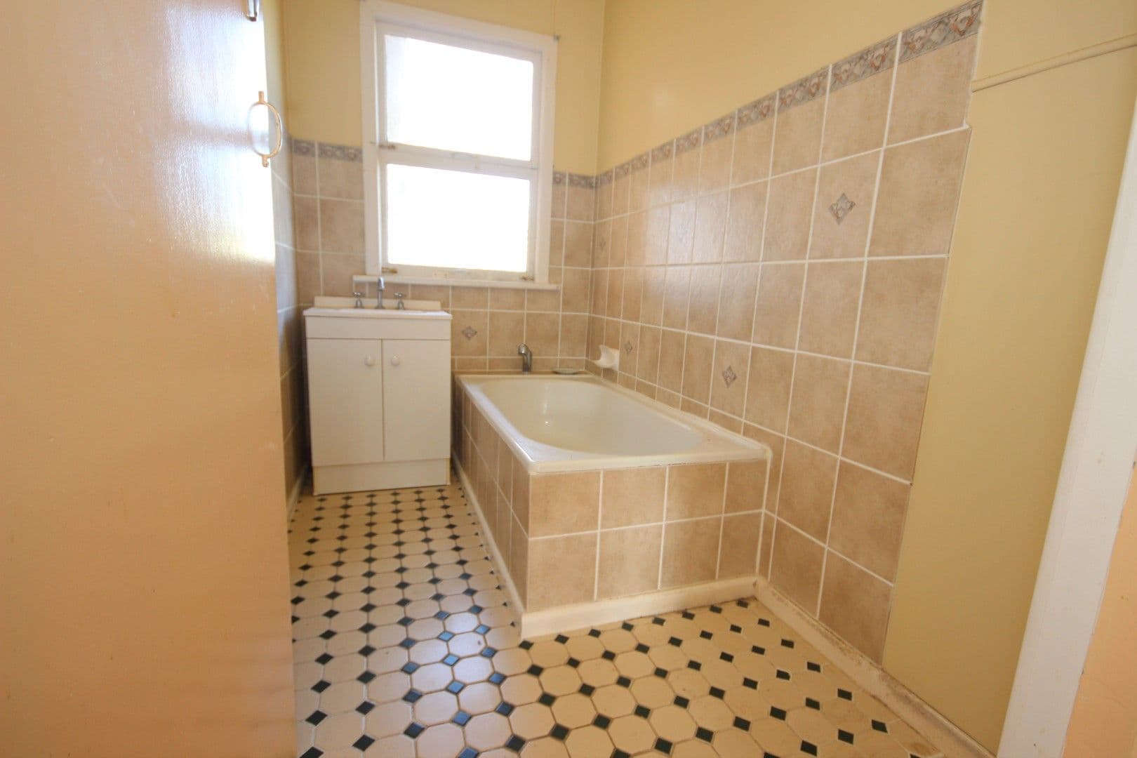 8 Floral Avenue, Tweed Heads South - Thumbnail 3