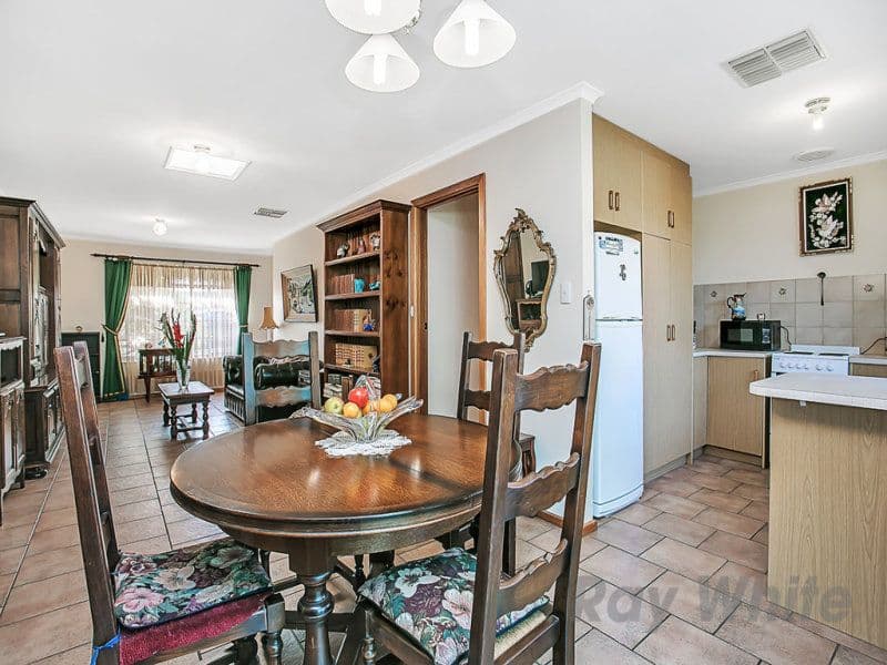 Unit 3, No. 2 Bohun Place, Moana SA 5169, Moana - Thumbnail 3