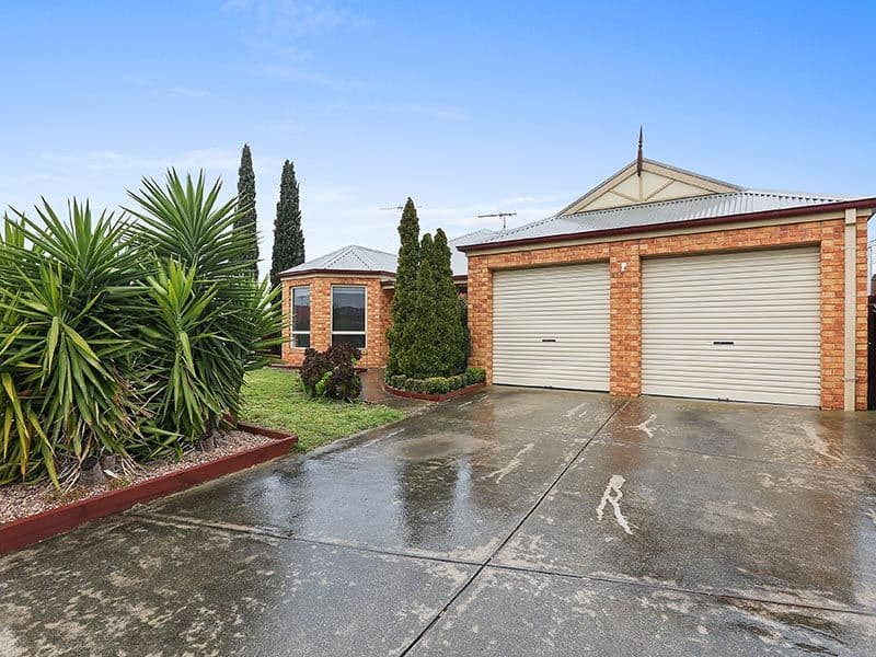 7 Malinda Crescent, Bell Park VIC 3215, Bell Park - Thumbnail 2