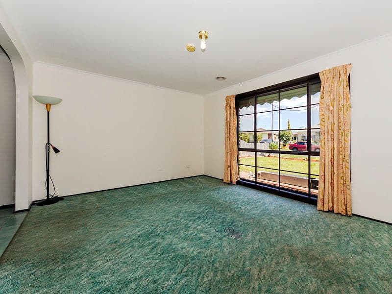 4 Lorikeet Court, Werribee VIC 3030, Werribee - Thumbnail 4