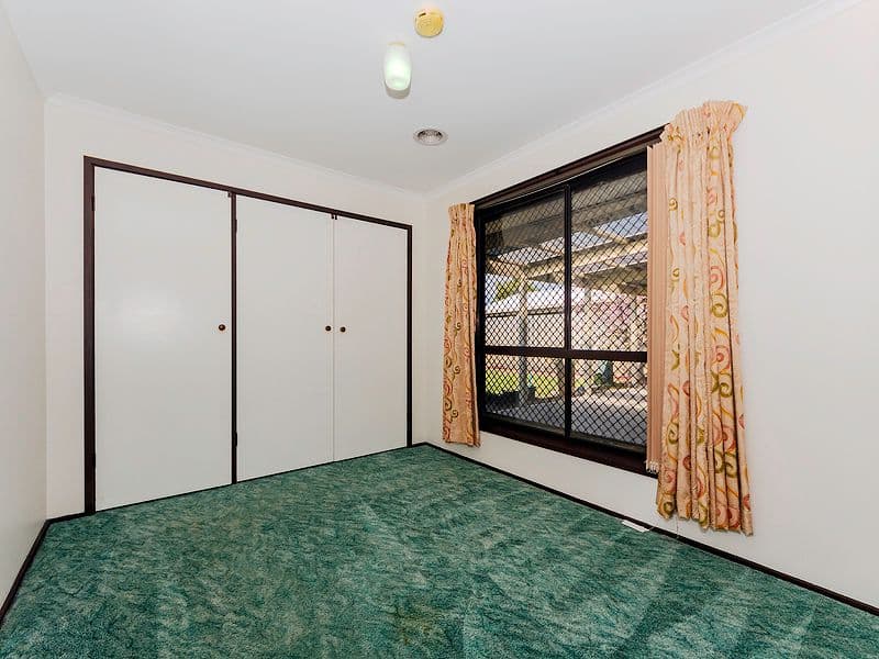 4 Lorikeet Court, Werribee VIC 3030, Werribee - Thumbnail 8