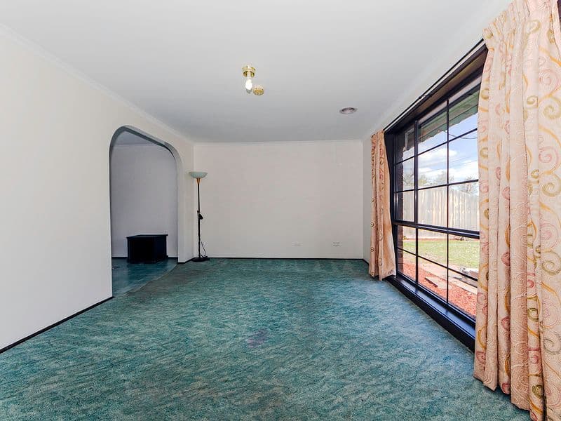 4 Lorikeet Court, Werribee VIC 3030, Werribee - Thumbnail 2