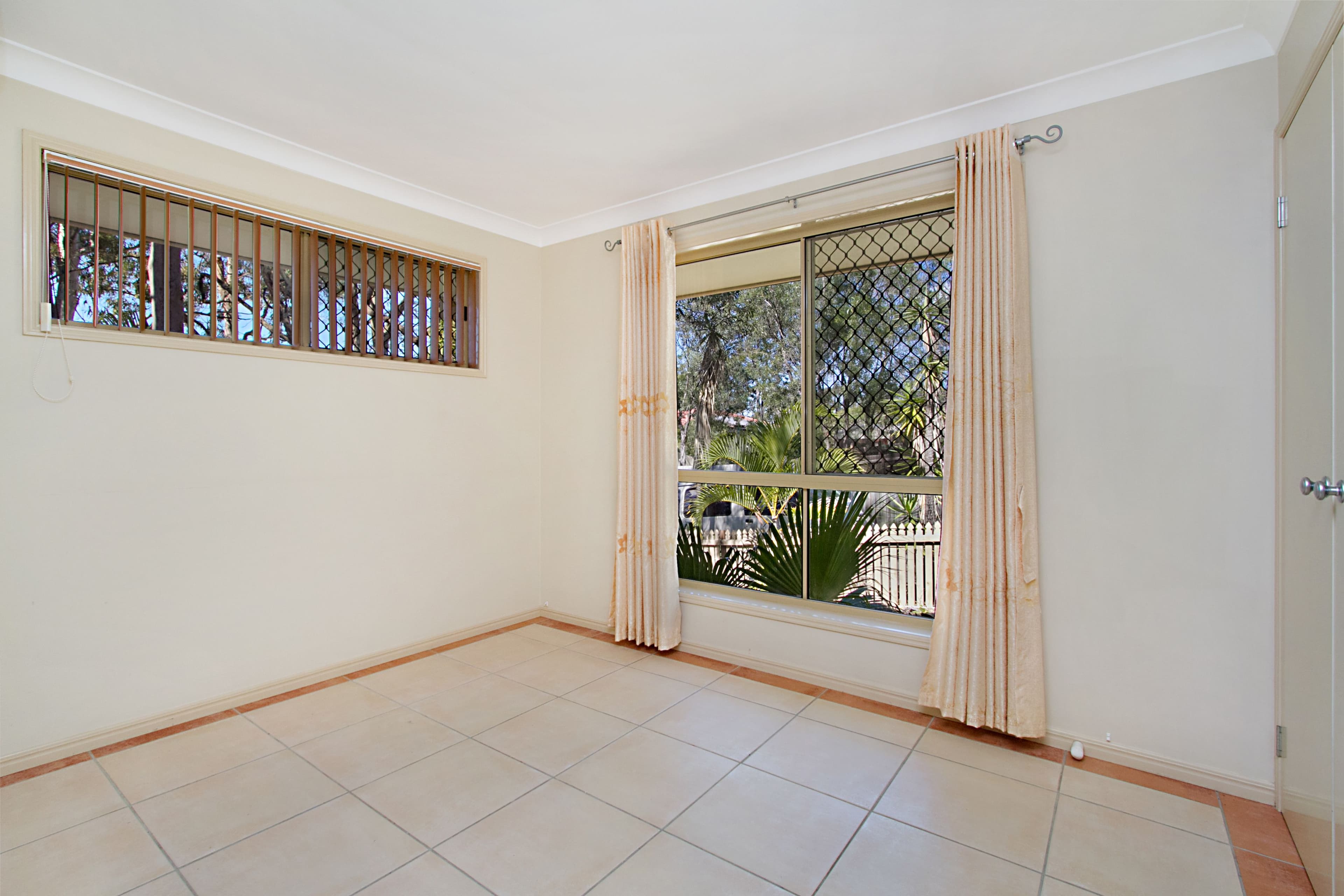 16 Jesmond Road, Helensvale QLD 4212, Helensvale - Thumbnail 7