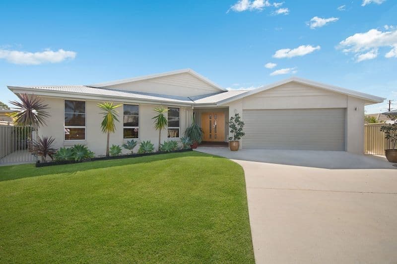 7 Flinders Place, Yamba - Image 1