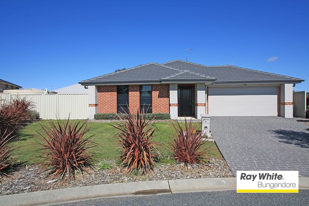 15 Angus Place, Bungendore - Image 1