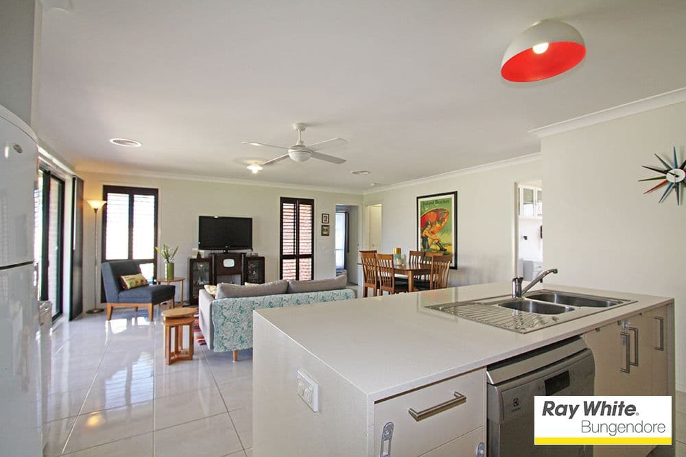 15 Angus Place, Bungendore - Thumbnail 4