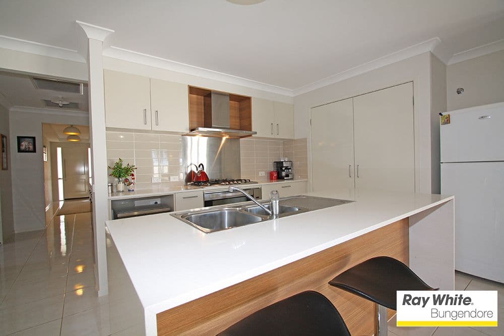 15 Angus Place, Bungendore - Thumbnail 2