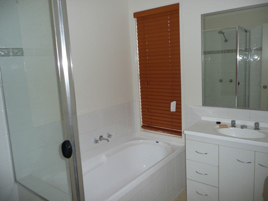 5 Kumnick Street, Upper Coomera QLD 4209, Upper Coomera - Thumbnail 5