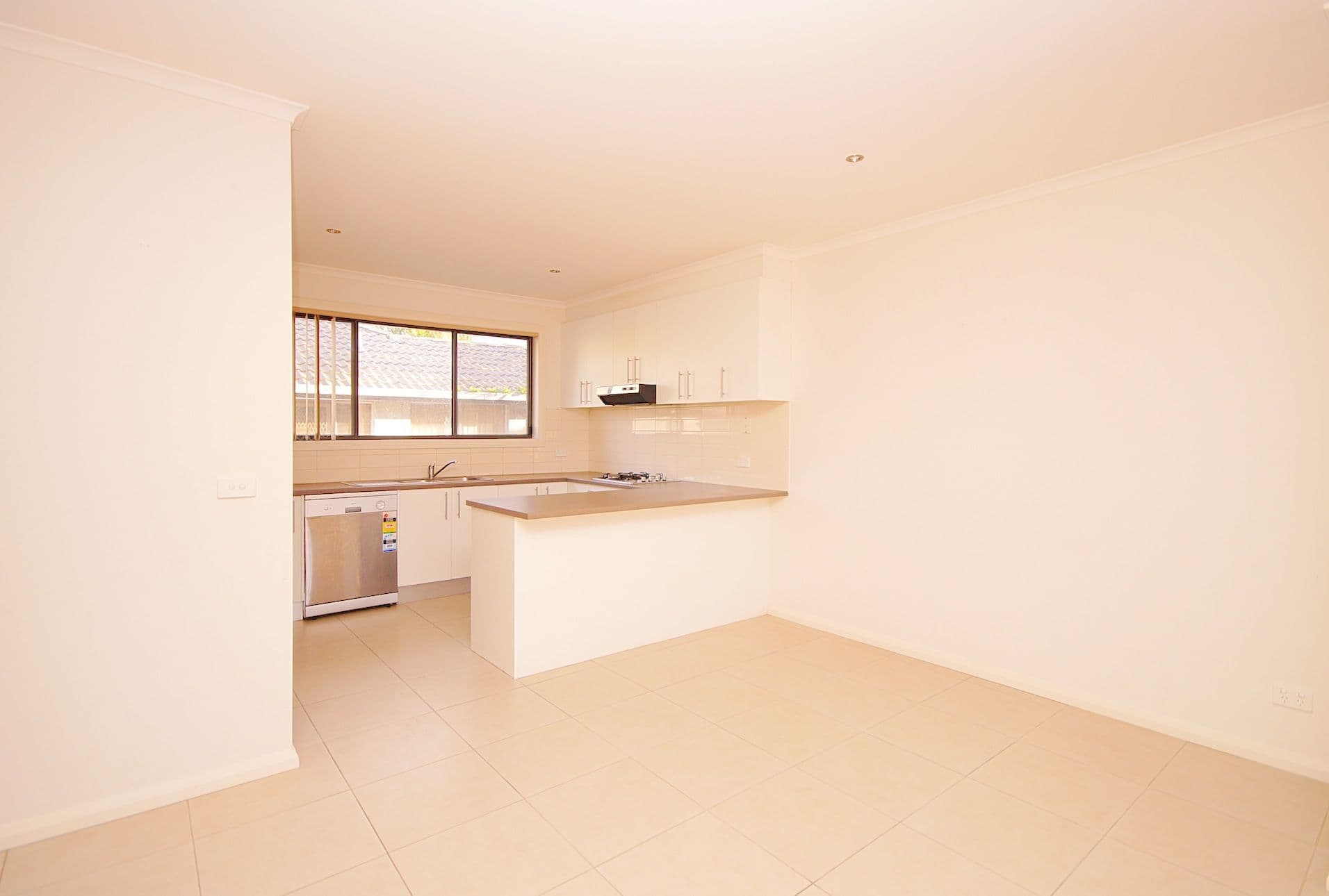 46 Kings Road, St Albans VIC 3021, St Albans - Thumbnail 3