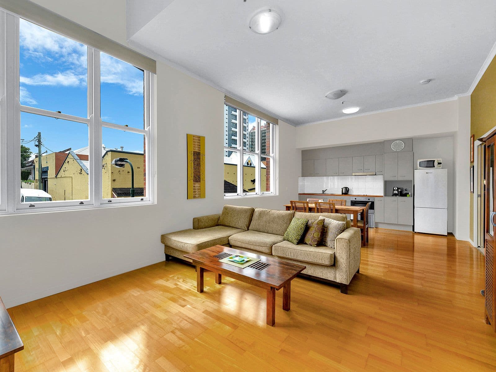 98 Bowen Street, Spring Hill QLD 4000, Spring Hill - Thumbnail 2
