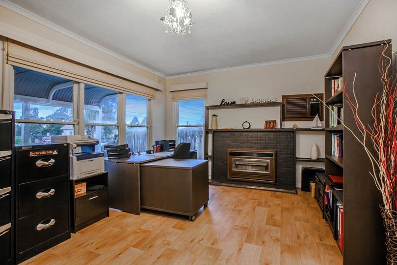 13 Clements Grove, Reservoir VIC 3073, Reservoir - Thumbnail 2