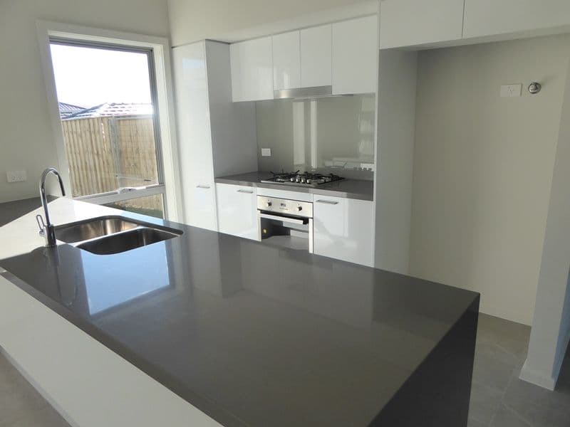 11 Mooney Avenue, Moorebank NSW 2170, Moorebank - Thumbnail 2
