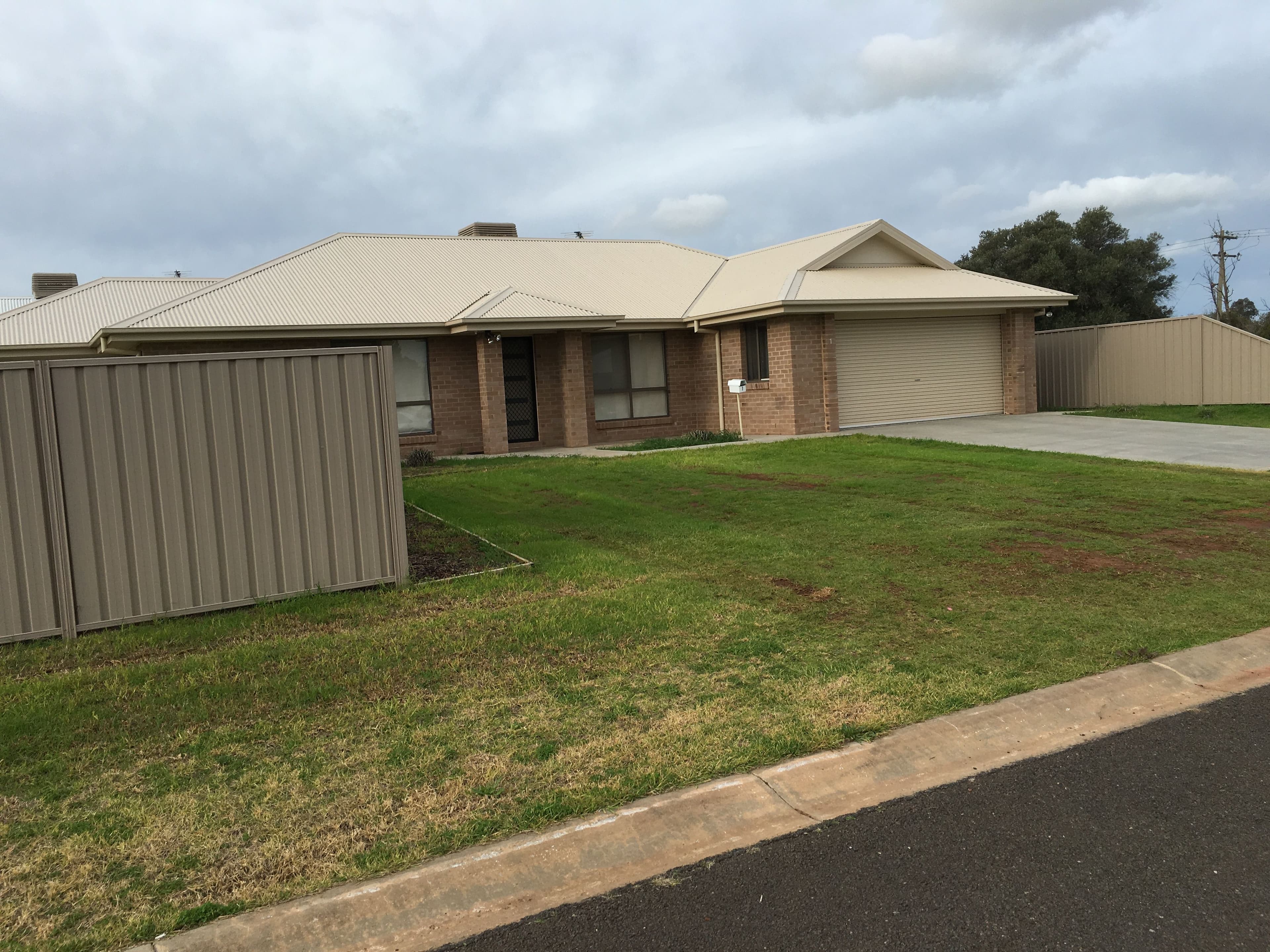 1 Pastega Place, Griffith - Thumbnail 2