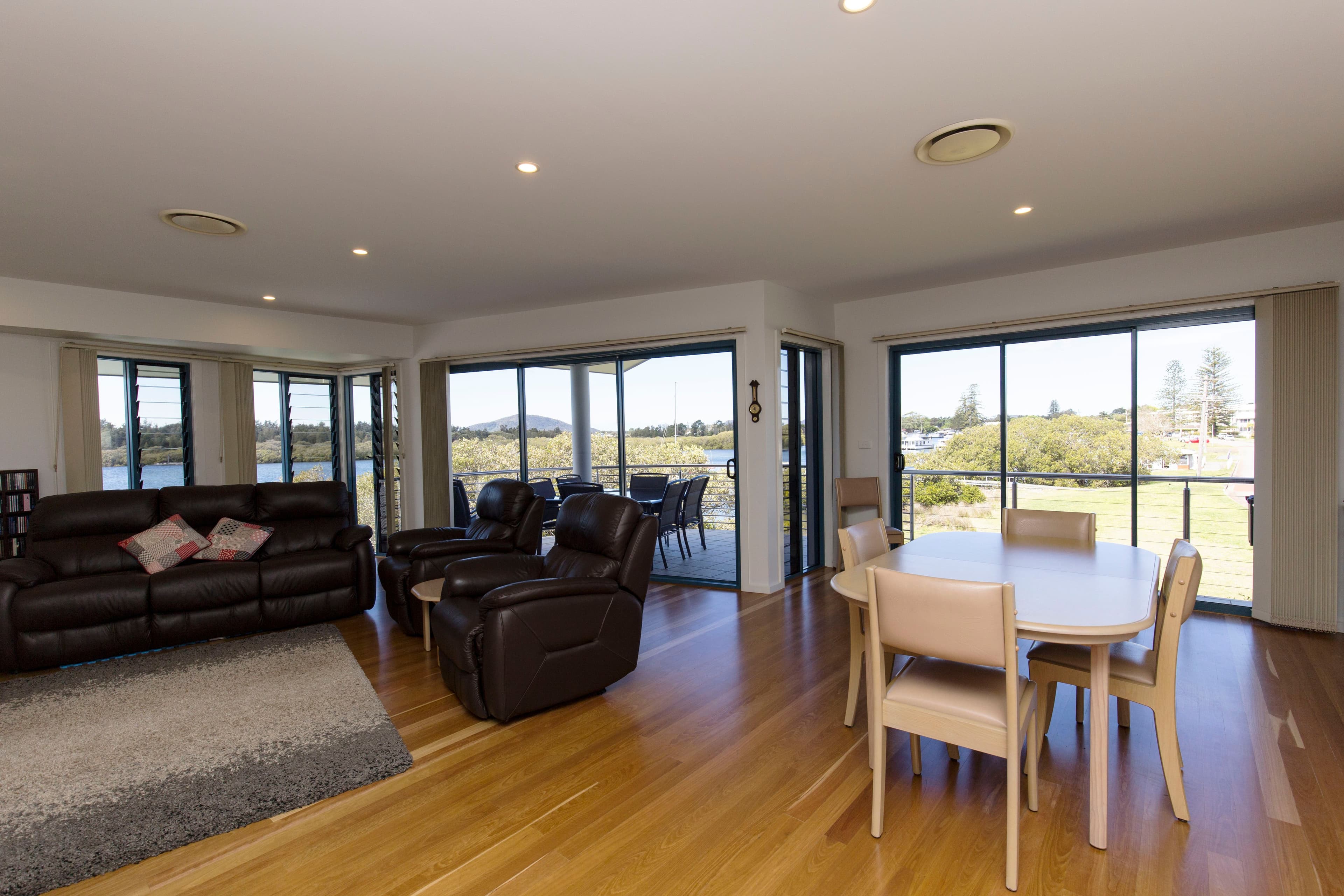 2 Port Stephens Street, Tea Gardens - Thumbnail 4