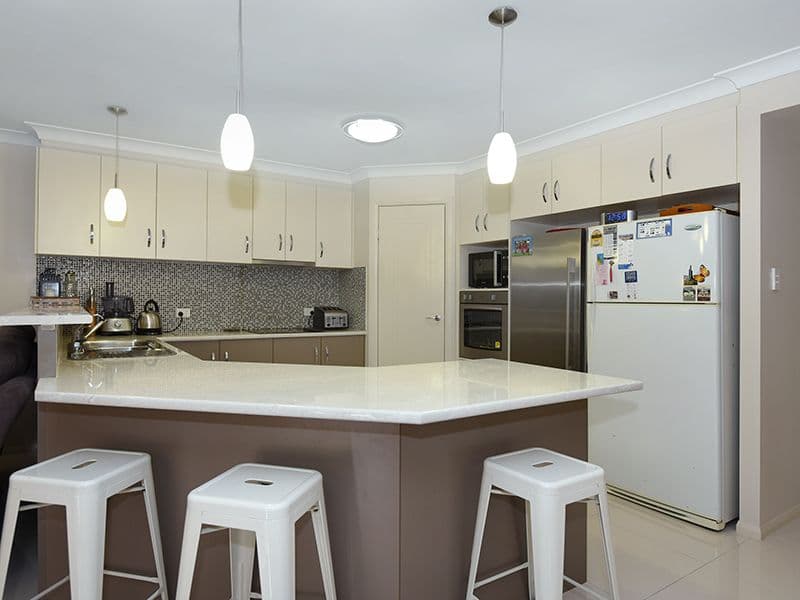 16 Parkway Drive, Highfields QLD 4352, Highfields - Thumbnail 3