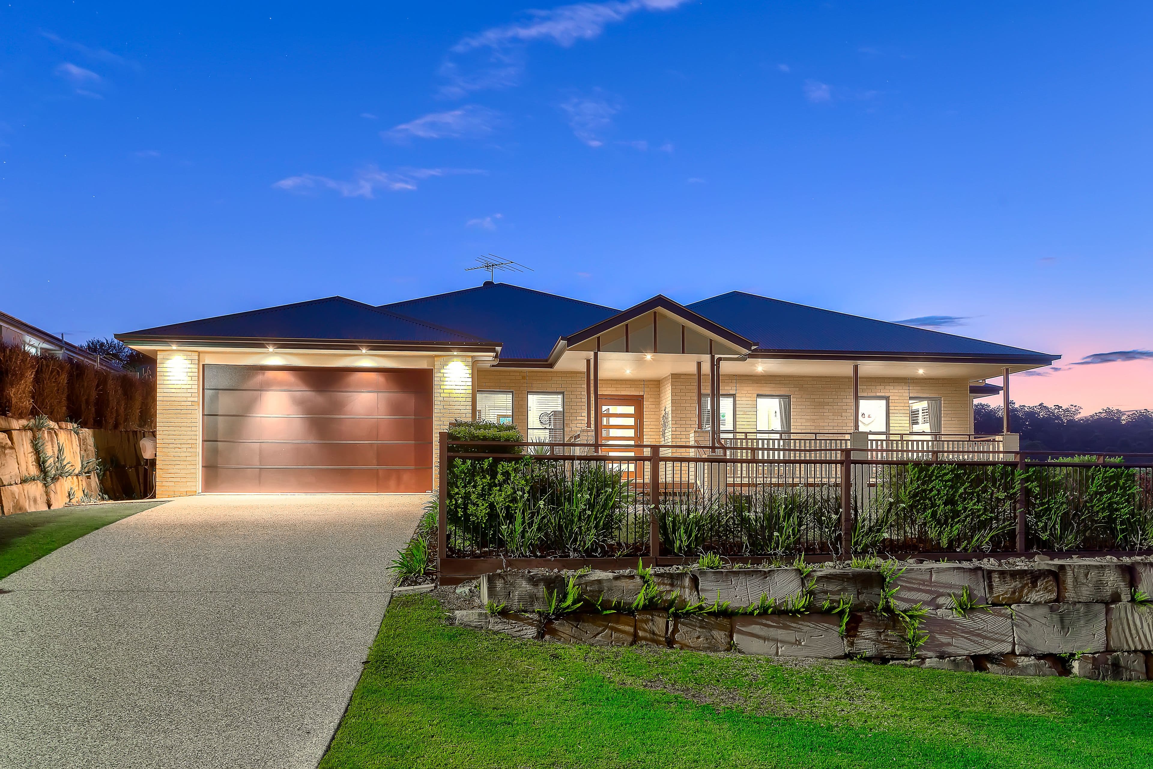 4 Anna Court, Cashmere QLD 4500, Cashmere - Image 1