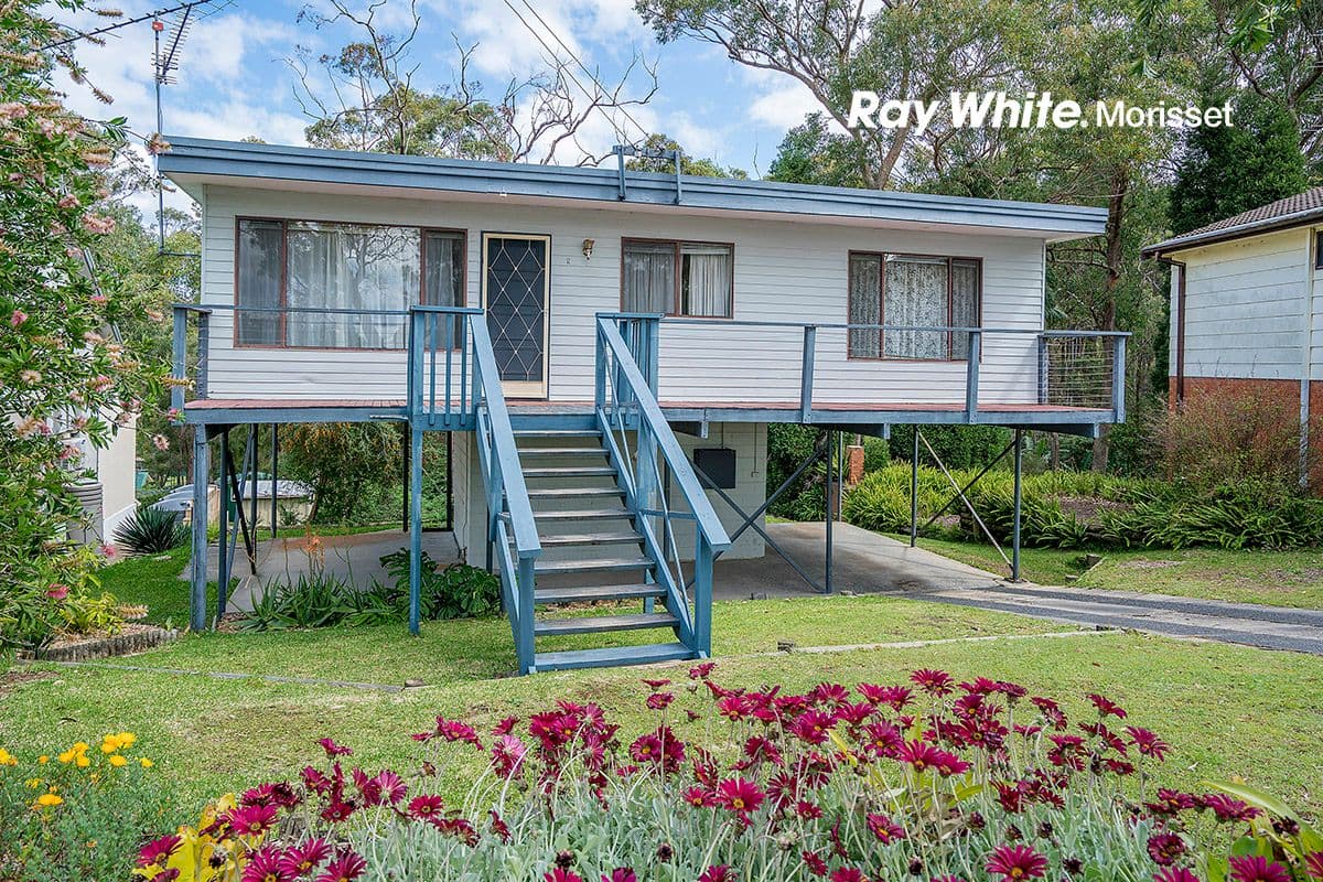 2 Vista Road, Sunshine - Image 1