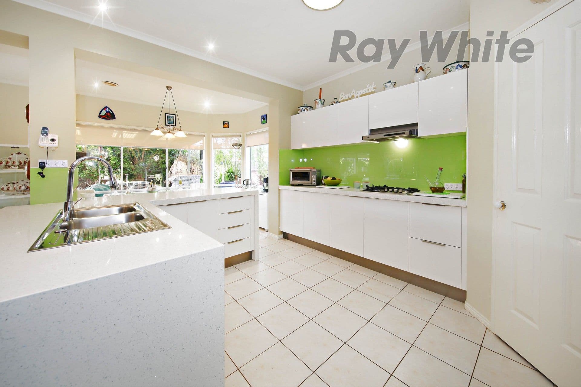 9 Sienna Place, Point Cook VIC 3030, Point Cook - Thumbnail 7