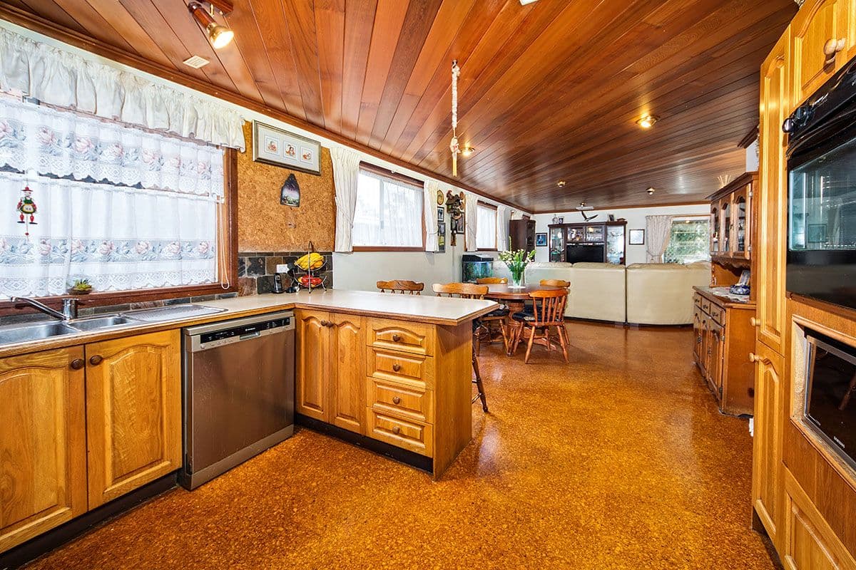 3 Karri Place, Alfords Point - Thumbnail 3
