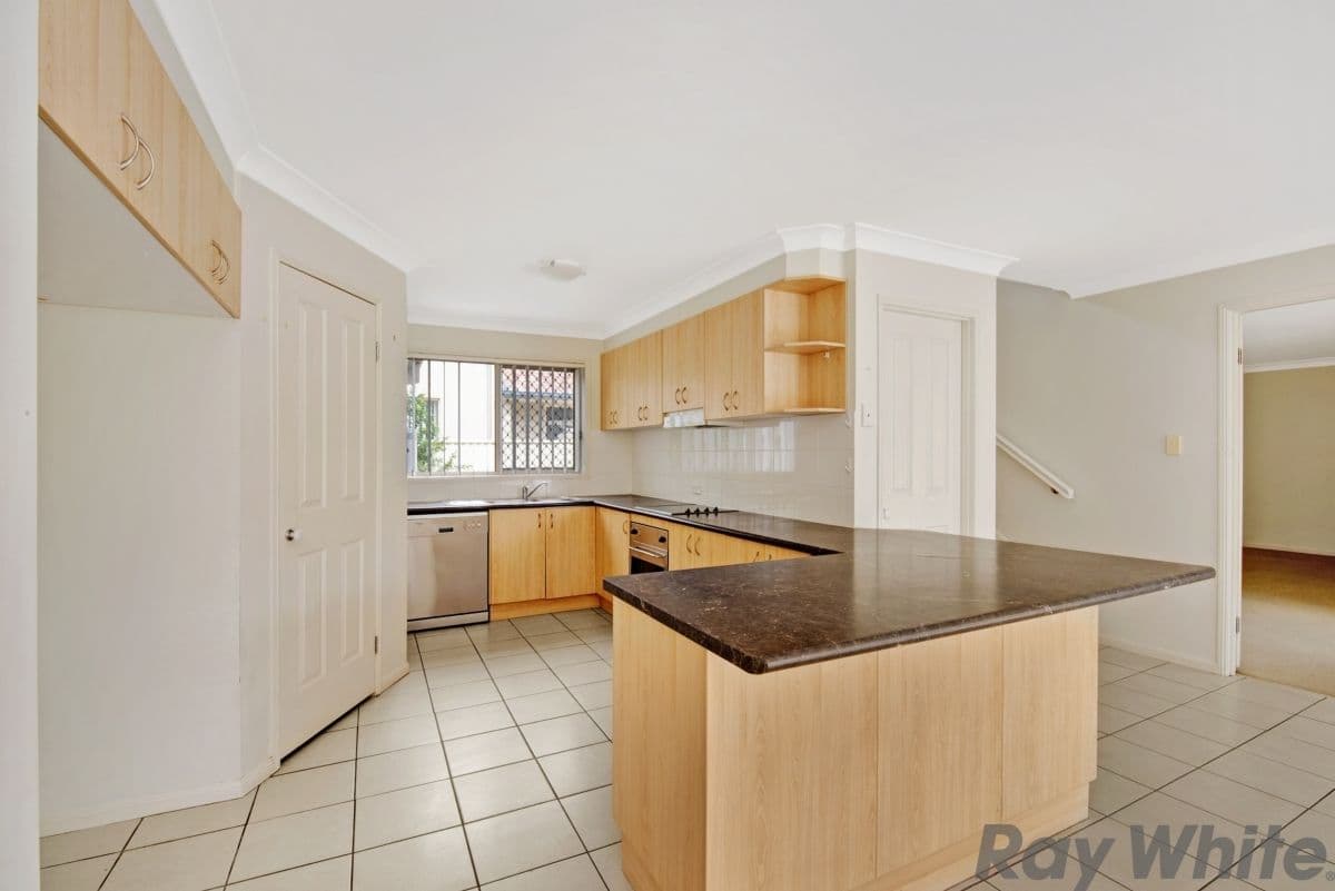 8 Greenway Place, Deception Bay QLD 4508, Deception Bay - Thumbnail 2