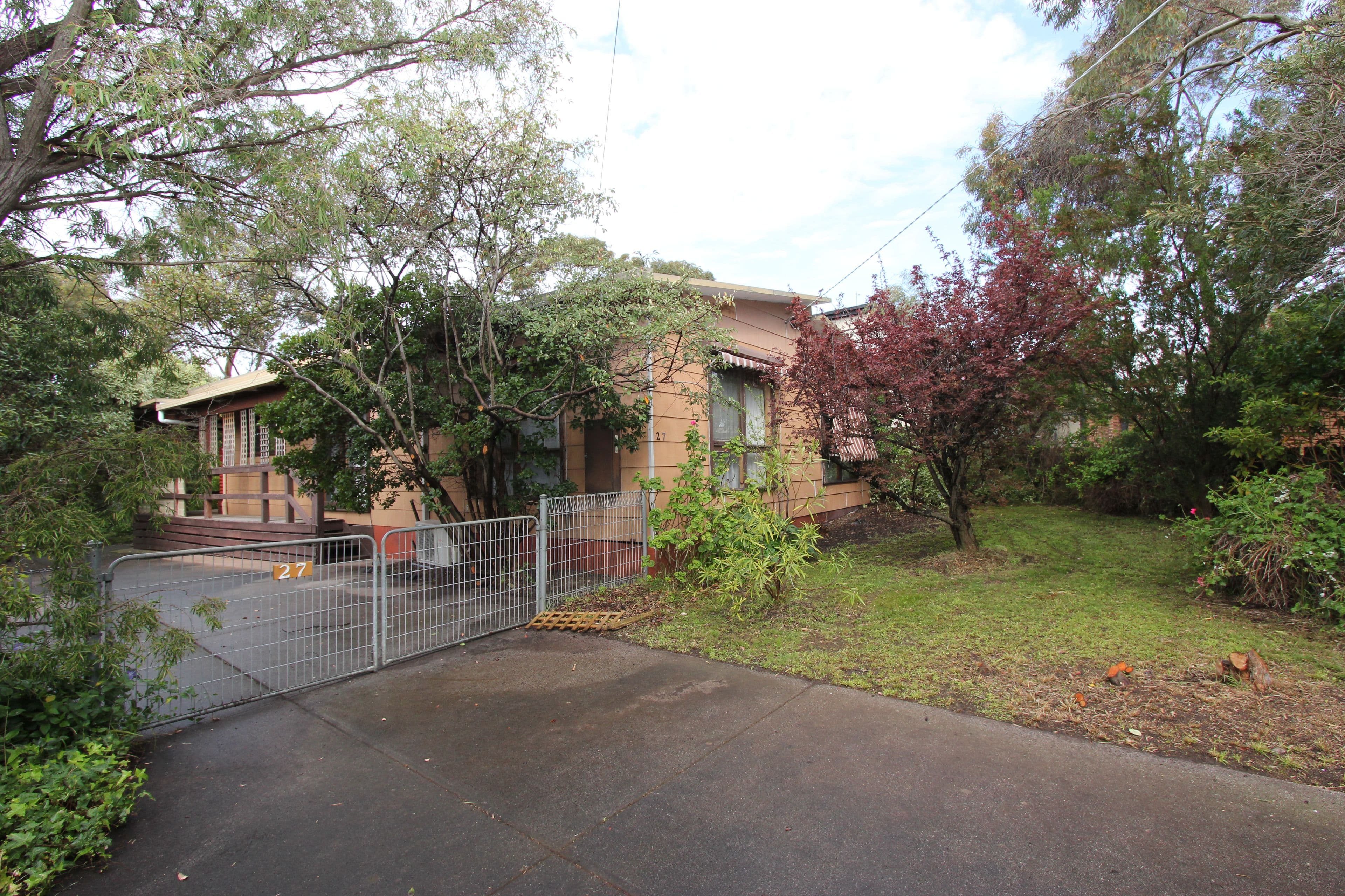 27 McKenzie Road, Cowes VIC 3922, Cowes - Image 1