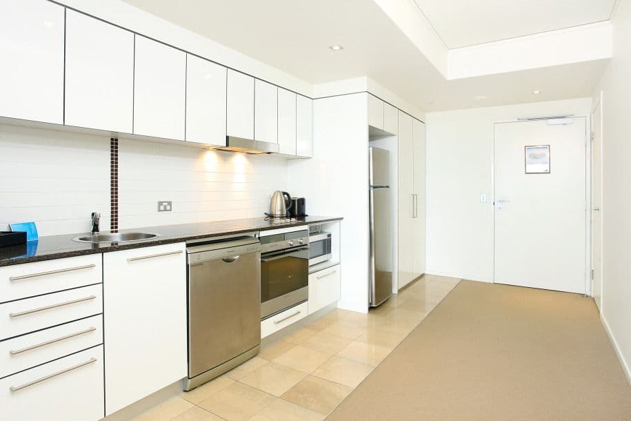 909 'Sierra Grand' 22 Surf Parade, BROADBEACH QLD 4218, Broadbeach - Thumbnail 5