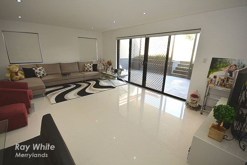 154 Hawksview Street, Guildford NSW 2161, Guildford - Thumbnail 2