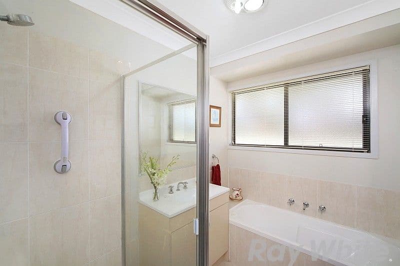 26 Ridgewood Drive, Woongarrah - Thumbnail 5